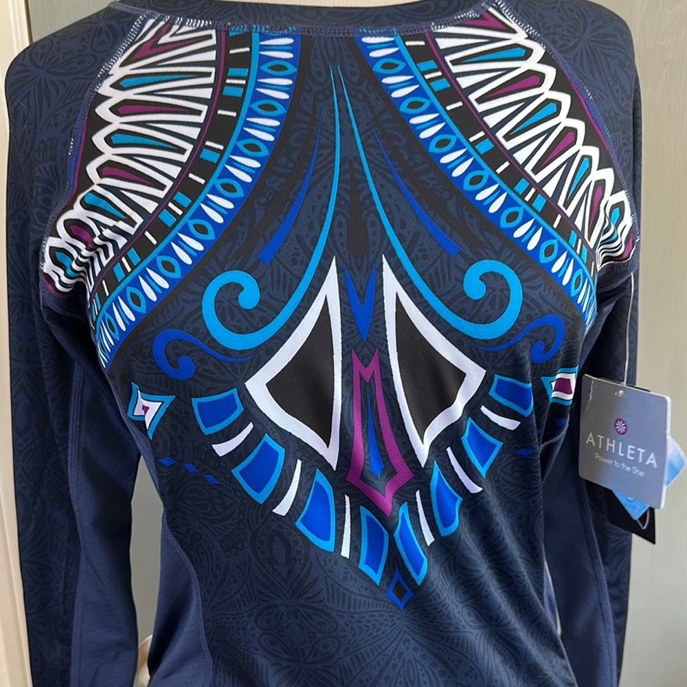 Athleta rashguard - Picture 2 of 7